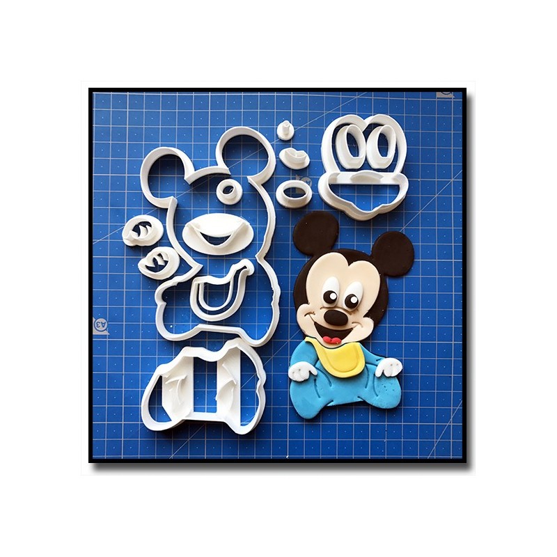 Mickey Bébé 101 - Emporte-pièce en Kit pour pâtes à sucre et sablés sur le thème La bande de Mickey