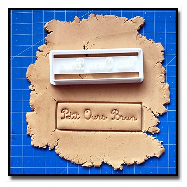 Petit Ours Brun Logo 001 - Emporte-pièce pour pâtes à sucre et sablés sur le thème Dessin Animés