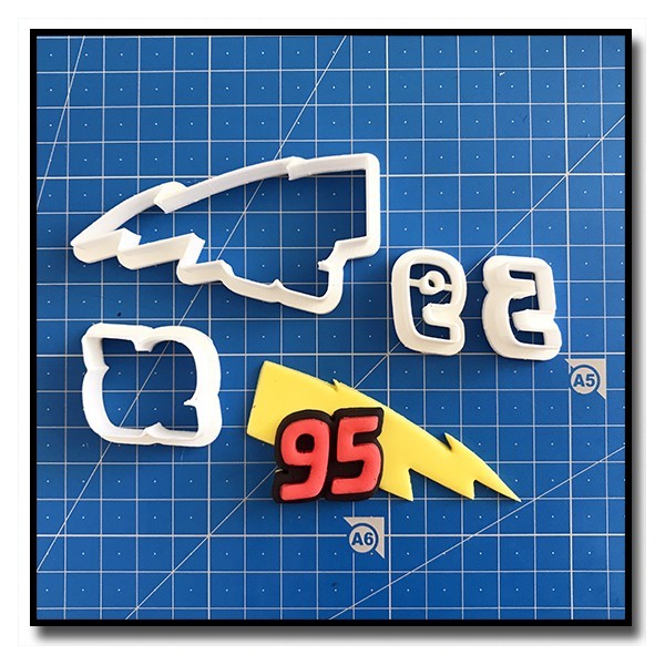 Eclair 95 101 - Emporte-pièce en Kit pour pâtes à sucre et sablés sur le thème Cars